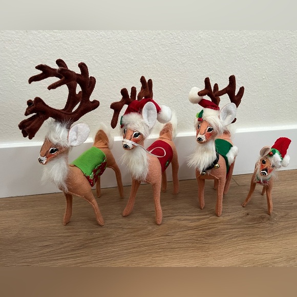 Annalee Reindeer Lot